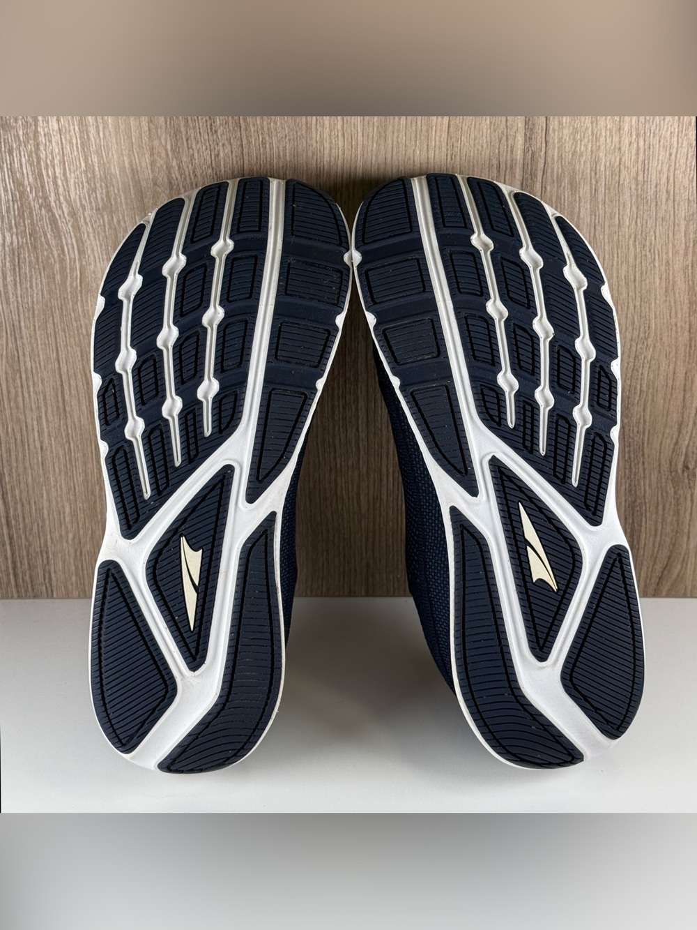 ALTRA Escalante 3 Navy Coral Running Shoes ALOA7R71447 Women’s Size 8 - Picture 7 of 9
